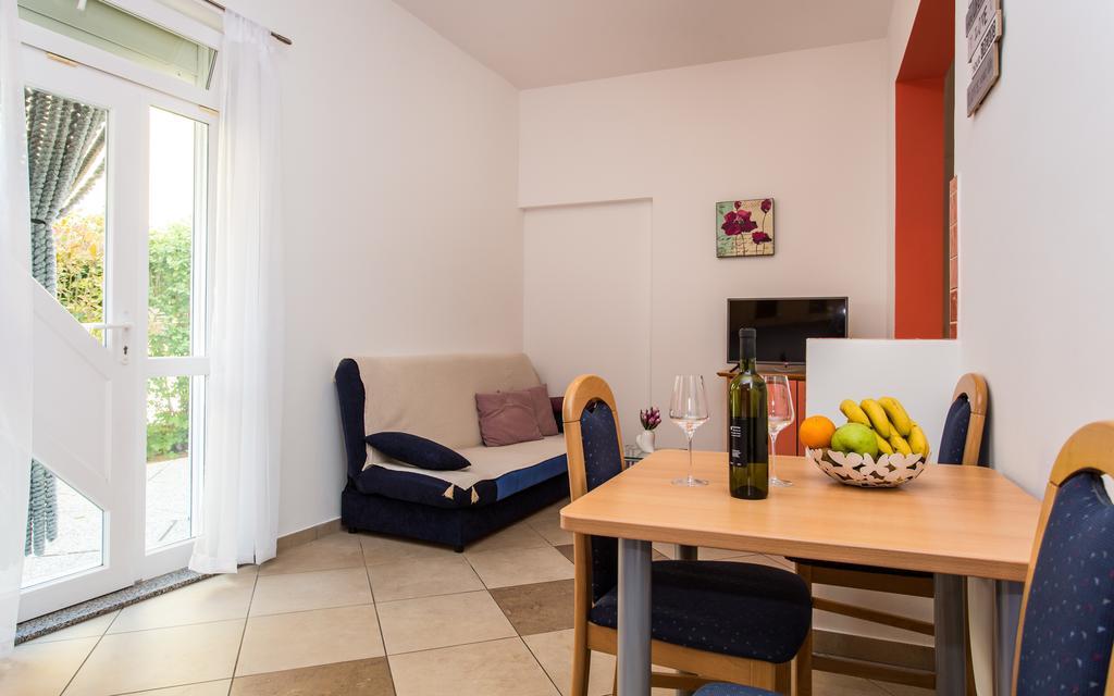 Apartments Kraljic Baska  Ngoại thất bức ảnh