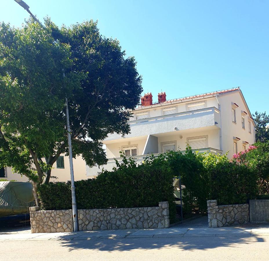 Apartments Kraljic Baska  Ngoại thất bức ảnh